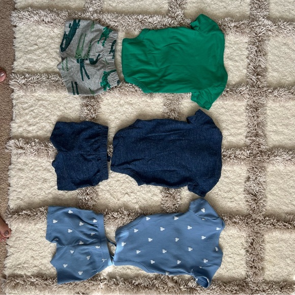 GAP Baby Matching Onesie and Short Set Bundle 3-6 month Boy - Picture 4 of 7